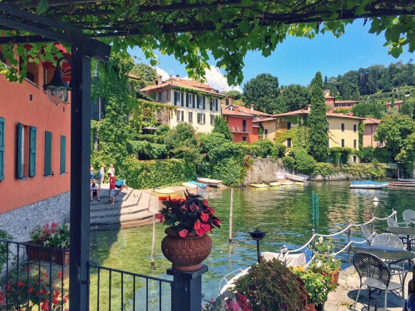 https://www.johnnyandpreslee.com/wp-content/uploads/2025/11/bellagio3.jpg