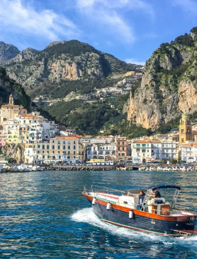 https://www.johnnyandpreslee.com/wp-content/uploads/2026/08/Amalficoast-transportations.png