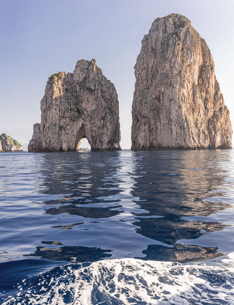 https://www.johnnyandpreslee.com/wp-content/uploads/2026/08/todoMainCapri.jpg