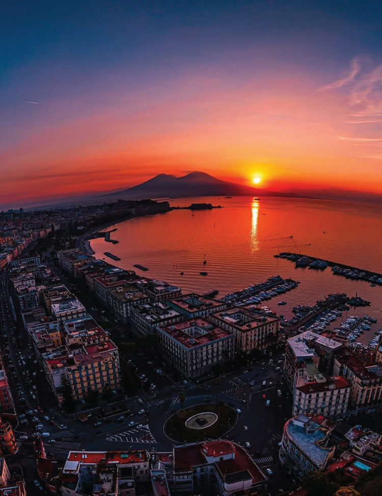 https://www.johnnyandpreslee.com/wp-content/uploads/2026/08/todoMainNaples.jpg
