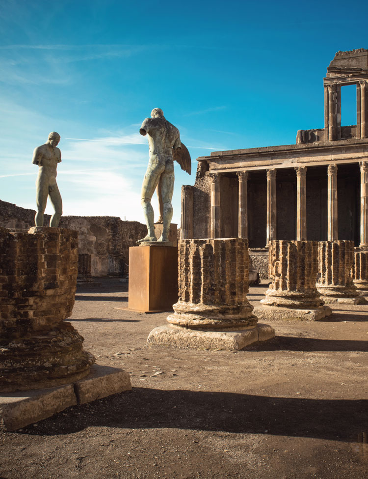 https://www.johnnyandpreslee.com/wp-content/uploads/2026/08/todoMainPompei.jpg