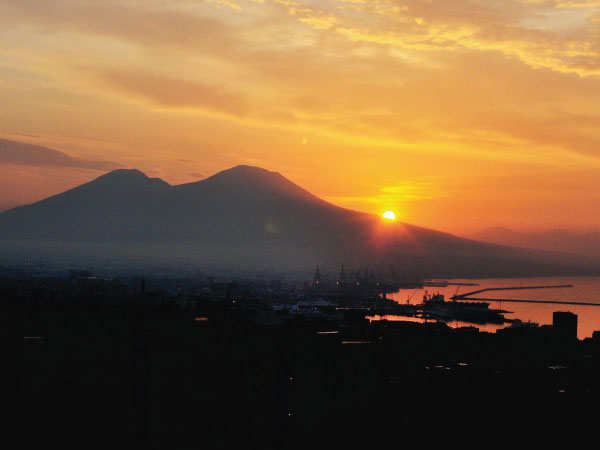https://www.johnnyandpreslee.com/wp-content/uploads/2026/08/todoVesuvio.jpg